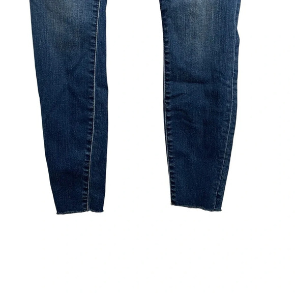 Good American Good Waist Raw Edge Crop Jeans in Blue Size 25 - Picture 7 of 13